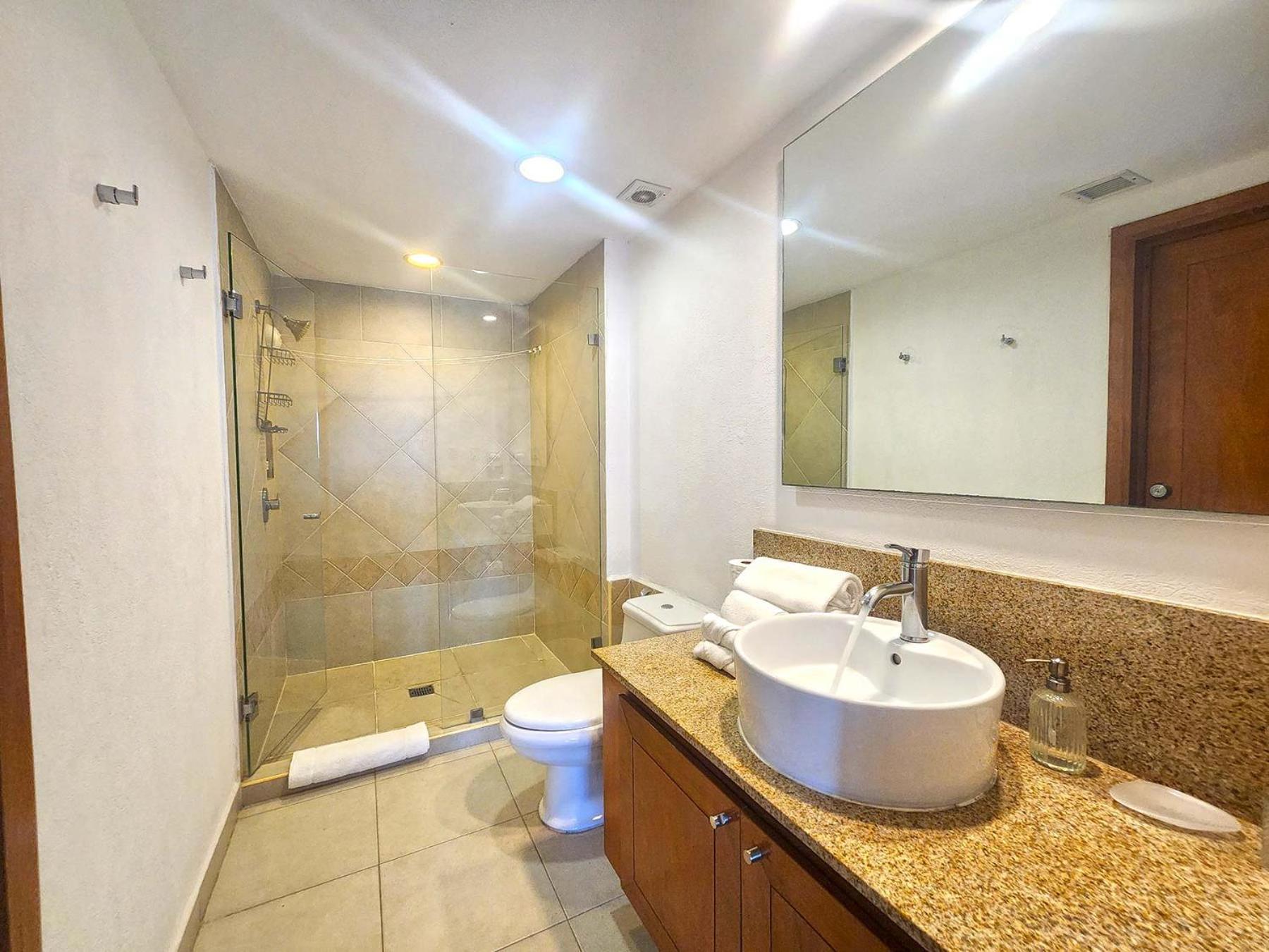 Amazing Views, Beachfront Grand Venetian Puerto Vallarta Exterior photo